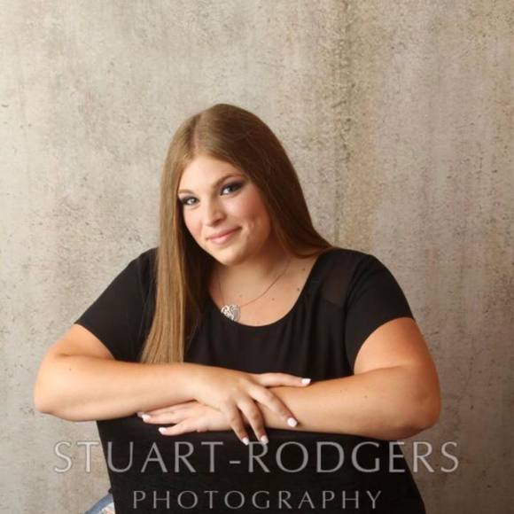 Meet your Posher, Carly - Picture 1 of 1